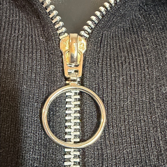 Sweater - Picture 4 of 9